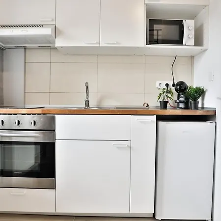 Selari Street * Bucarest