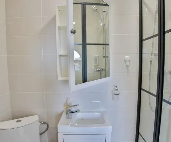 Apartment Selari Street